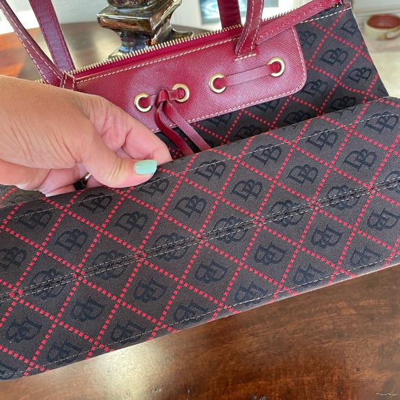 Dooney & Bourke Monogram Purse - Picture 10 of 10